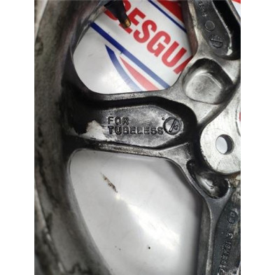 Rueda trasera SUZUKI BURGMAN 250 2007