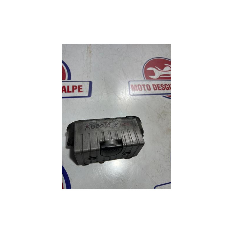 Tapa balancines kubota Z402