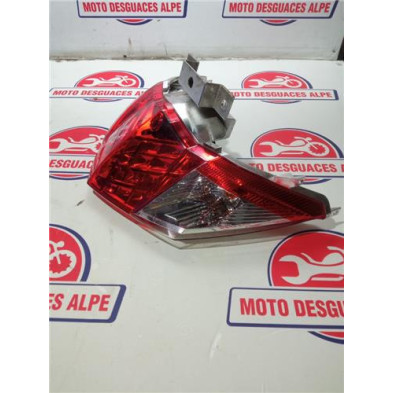 Piloto trasero SYM joymax 300