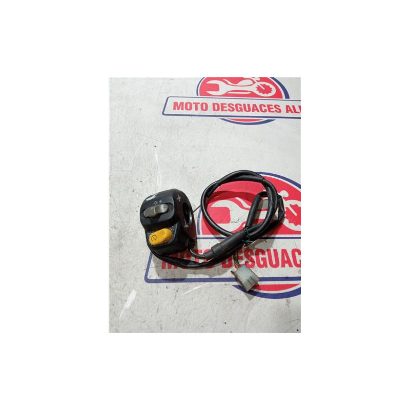 Piña luces derecha RIEJU rs150