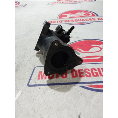 Toma de admision PIAGGIO X8 400 IE