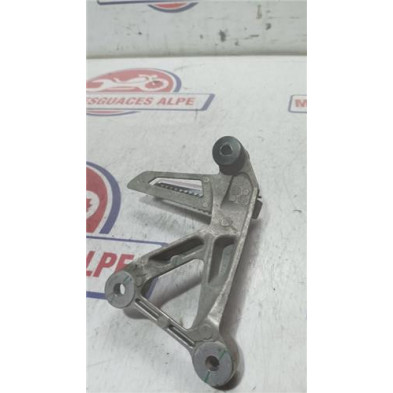 Estribera trasera derecha HONDA CBR 500 R 2019