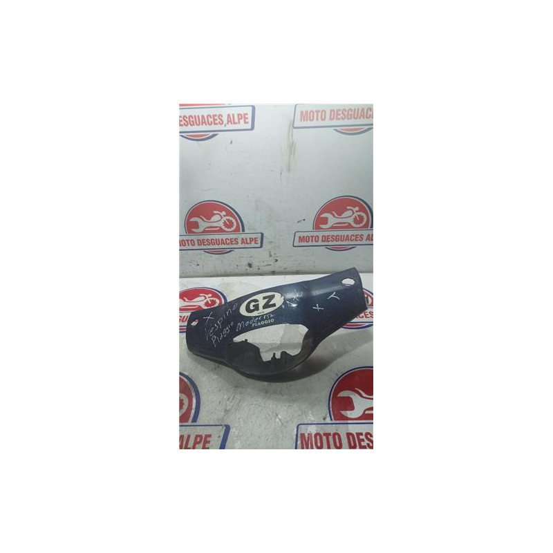 Carenado superior central Piaggio Velofax - Recambios para motos Carenado superior central Piaggio Velofax - Recambios para motos