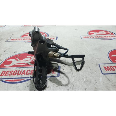 Estribera delantera derecha TRIUMPH TIGER EXPLORER 1200