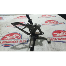 Estribera delantera derecha KAWASAKI ZX6R 1995