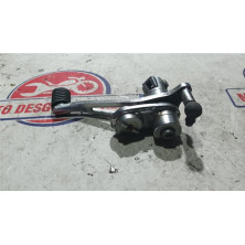 Soporte estribera delantero derecho KAWASAKI vulcan500