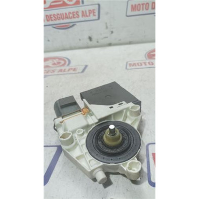 Motor elevalunas del. izquierdo Audi A3 8P105.2003...