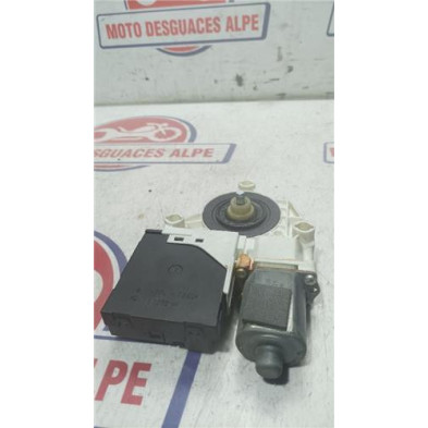 Motor elevalunas del. izquierdo Audi A3 8P105.2003...