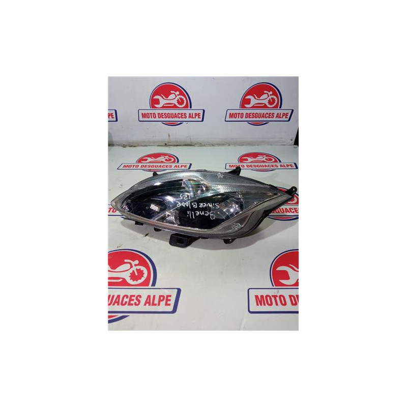 Faro derecho BENELLI silverblade 125