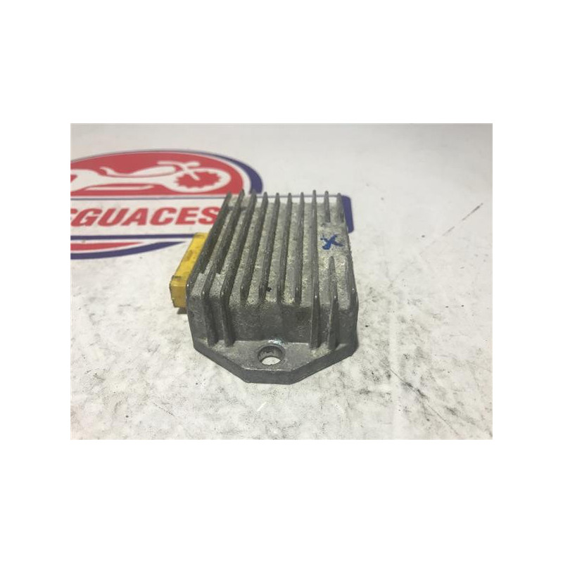 Regulador para Vespa ET2 50 - A31-3-c4 VESPA et2 50