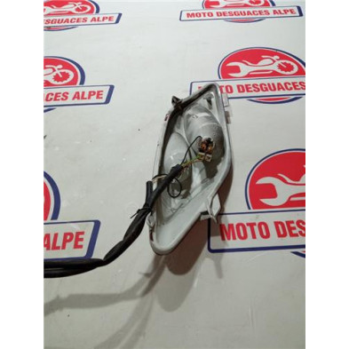 Intermitente trasero derecho YAMAHA X MAX 250