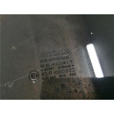 Luna fija puerta tra. dcha. Aixam A.741