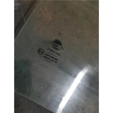 Luna puerta del. dcha. JDM TITANE