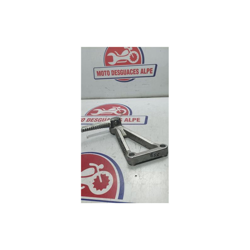 Estribera trasera izquierda DAELIM roadwin12507