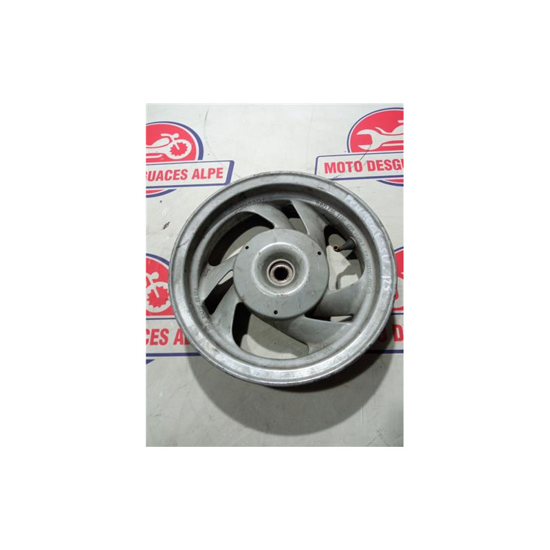 Rueda trasera PEUGEOT sv 125
