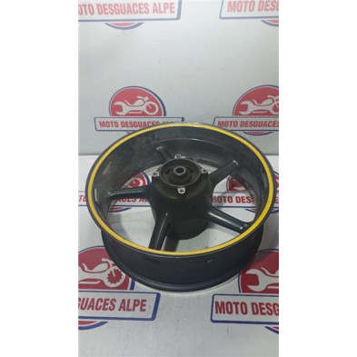 Rueda trasera TRIUMPH street67508