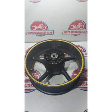 Rueda trasera TRIUMPH street67508