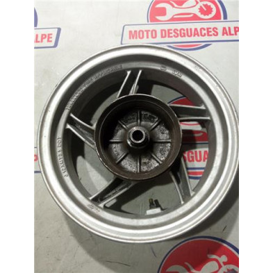 Rueda trasera SYM orbit 125