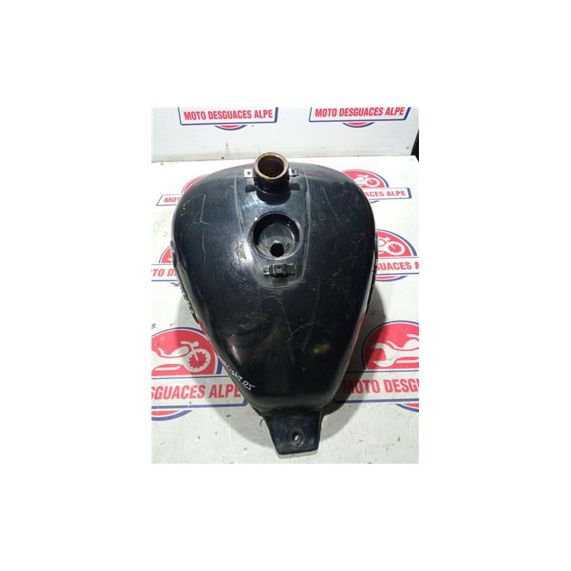 Deposito gasolina Keeway Superlight 125 - Recambios usados Deposito gasolina Keeway Superlight 125 - Recambios usados