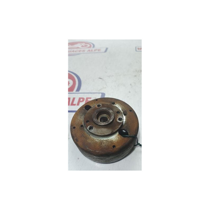 Volante magnetico B33-2-C2 para Rieju First 50