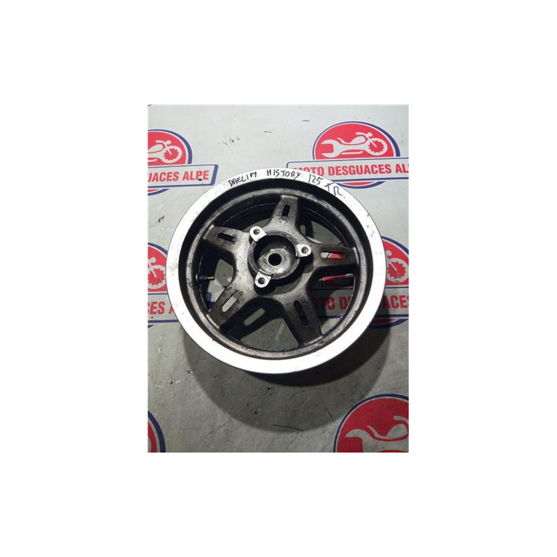 Rueda trasera DAELIM history125